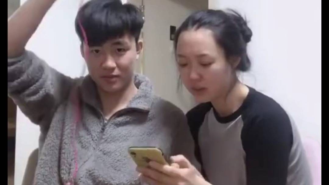 就分开了, 不管是事业