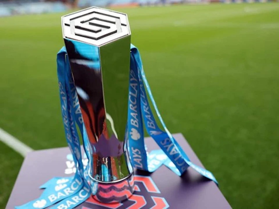 比赛时间为, Three, 客场对阵曼